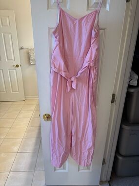 Vineyard Vines Pink Striped women’s Seersucker One-Piece Jumpsuit